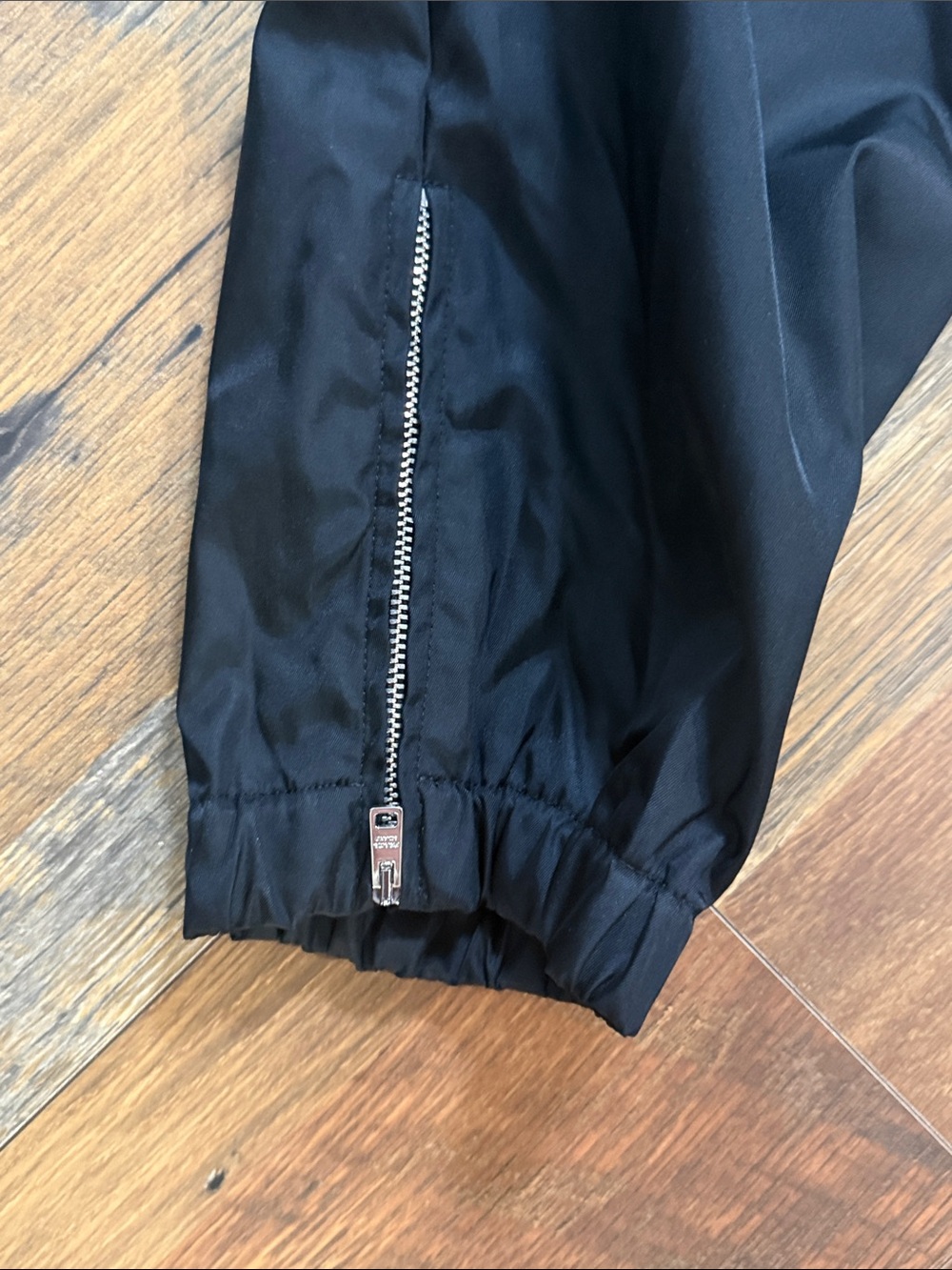 Prada Re-Nylon Black Jogger Pants Triangle Logo Size IT 42 Authentic - Picture 8 of 15